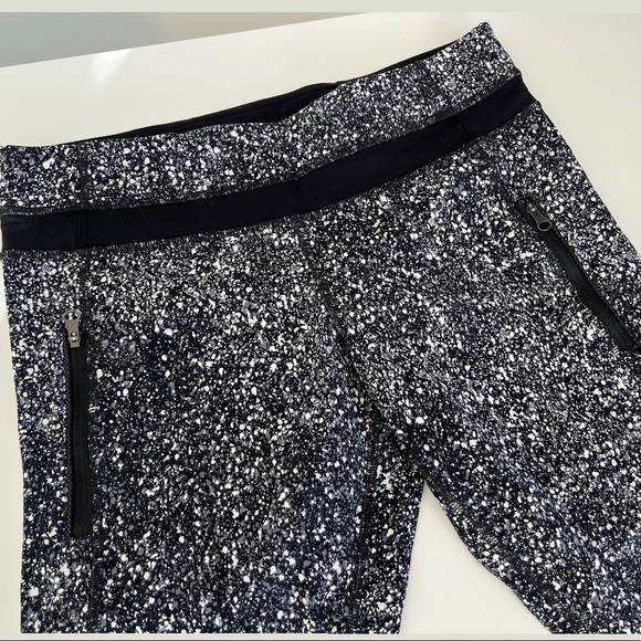 Lululemon | Inspire Tight | Size 8 | Splatter print - Picture 3 of 5